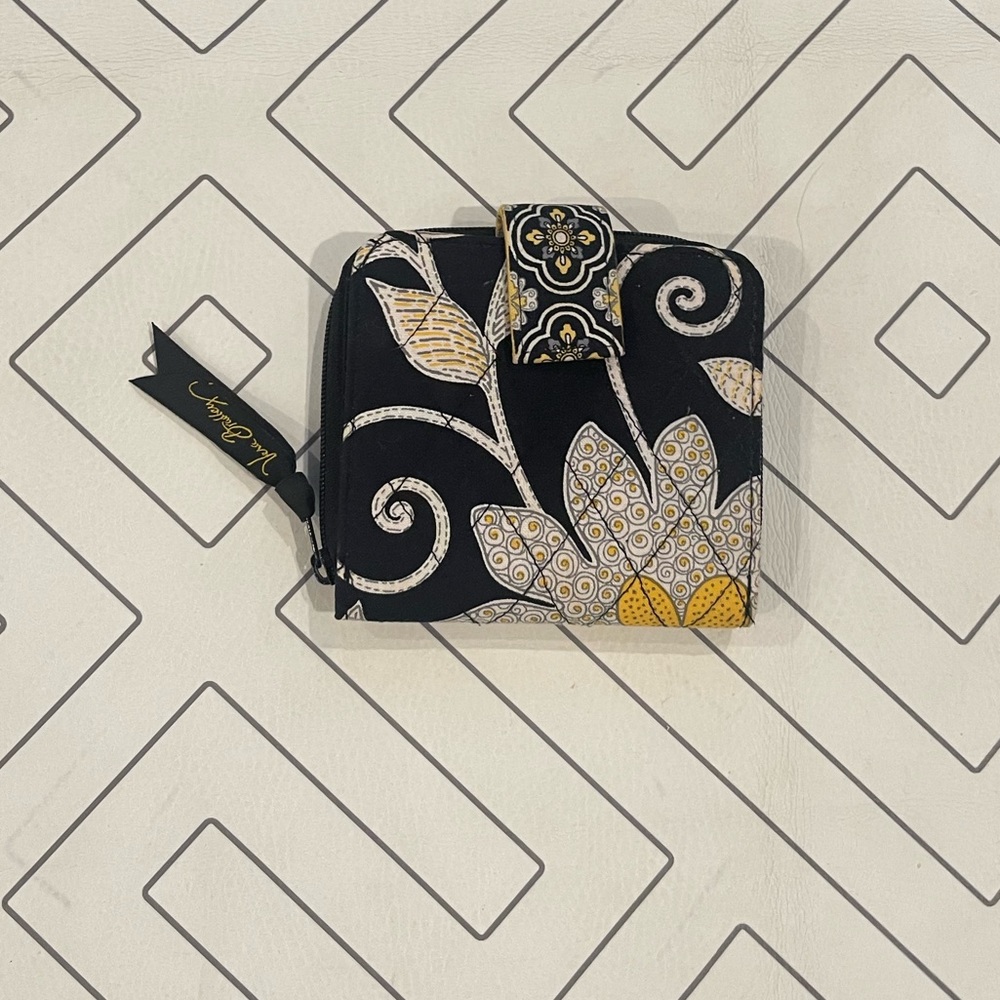 Vera Bradley Small Wallet - Picture 1 of 8